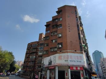 擁翠大樓