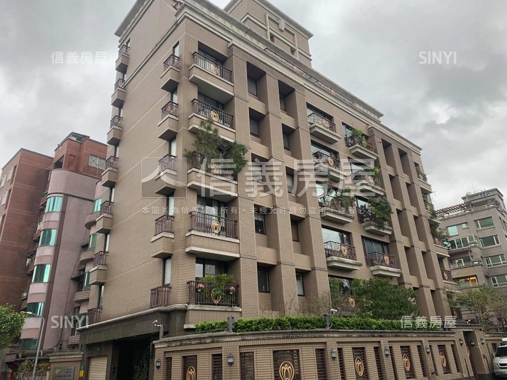 官邸豐華社區外觀及周邊環境