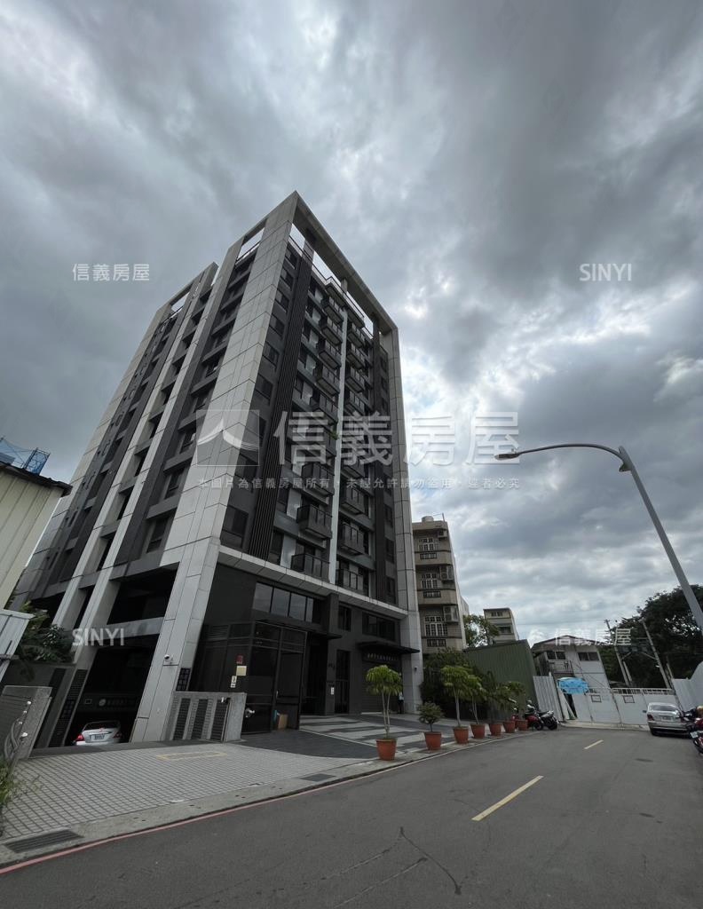 康鈞湛社區外觀及周邊環境