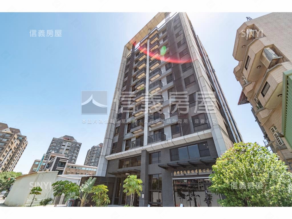 康鈞湛社區外觀及周邊環境