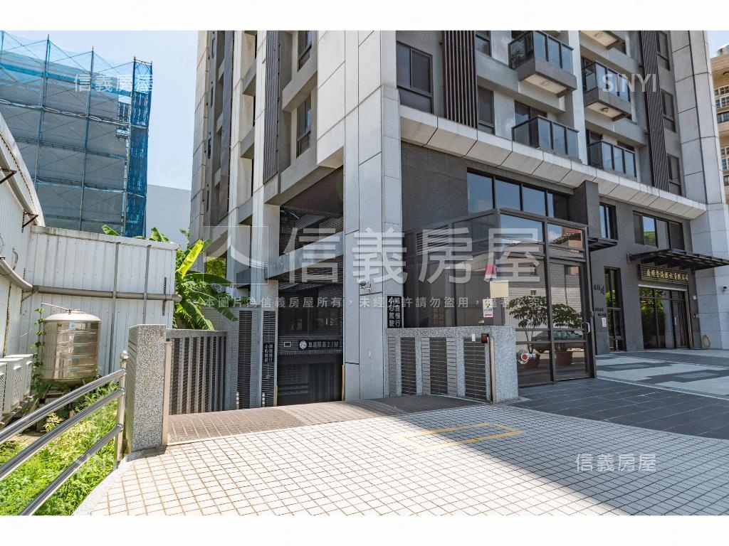 康鈞湛社區外觀及周邊環境