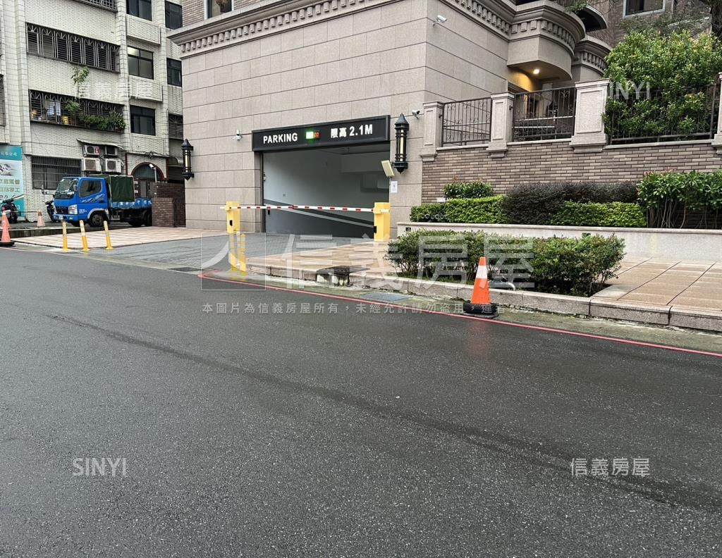 昭揚君馥社區外觀及周邊環境
