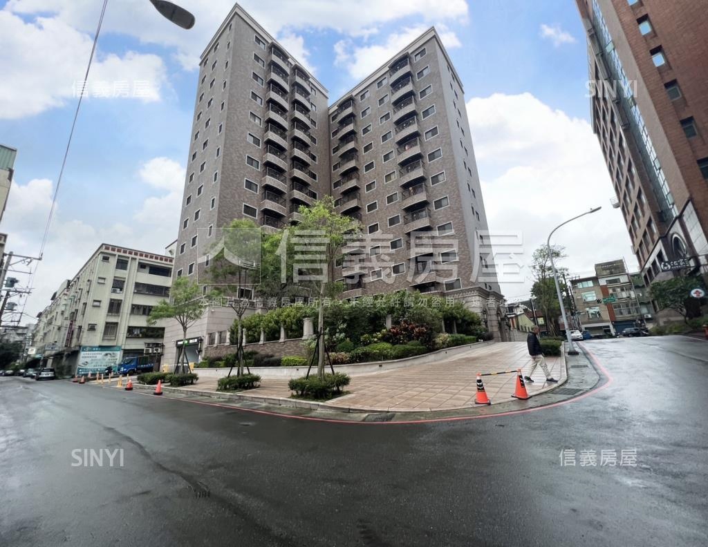 昭揚君馥社區外觀及周邊環境