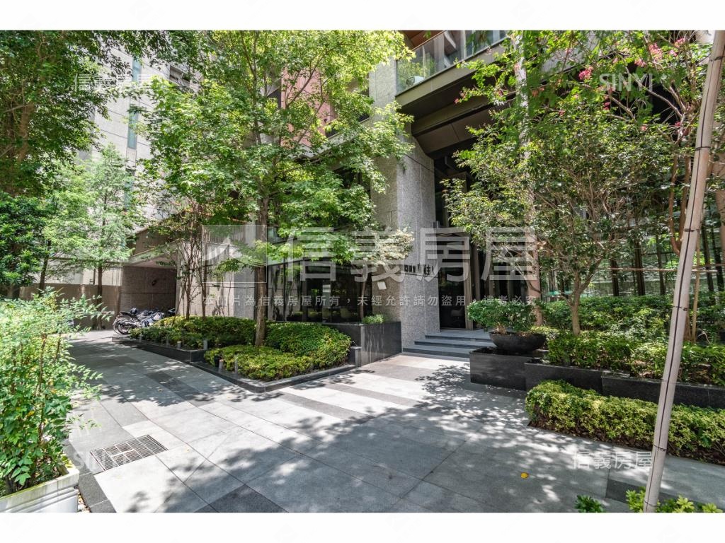 尉寶南苑主人社區外觀及周邊環境