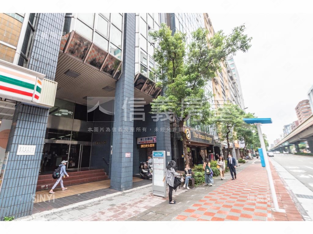 世青企業大樓社區外觀及周邊環境