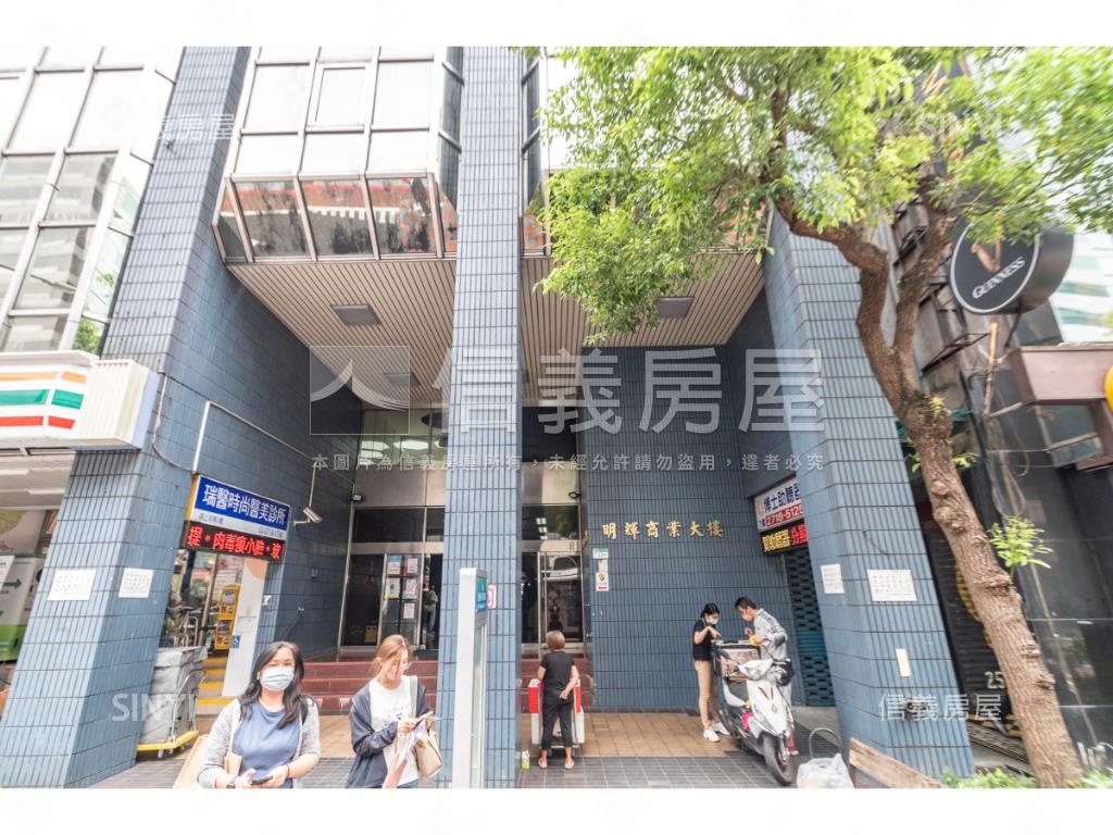 世青企業大樓社區外觀及周邊環境