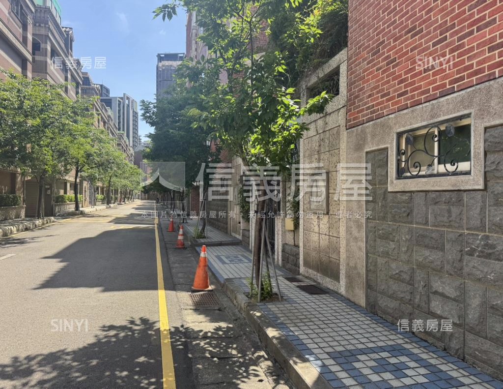 永安尊邸社區外觀及周邊環境