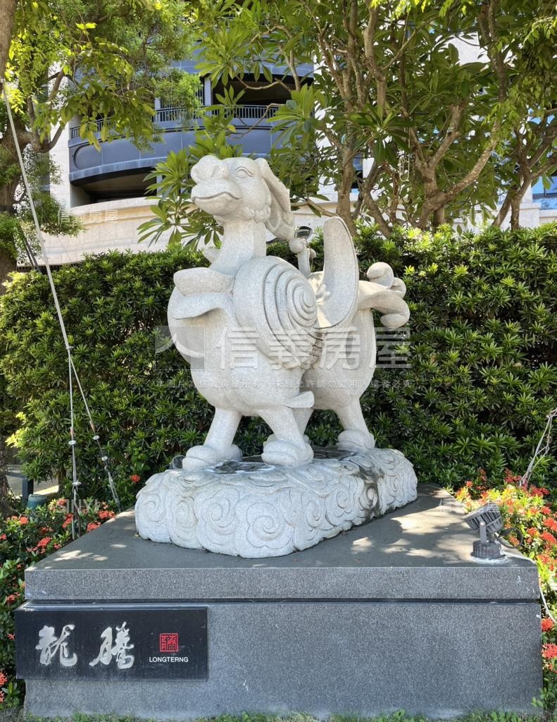 鑫首璽社區外觀及周邊環境