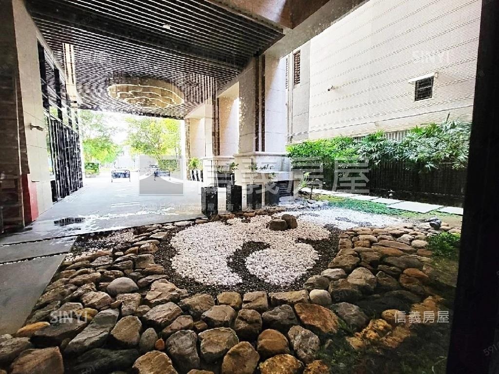 鑫首璽社區外觀及周邊環境