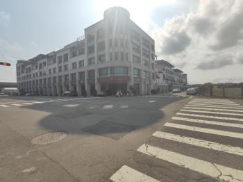 名發首富