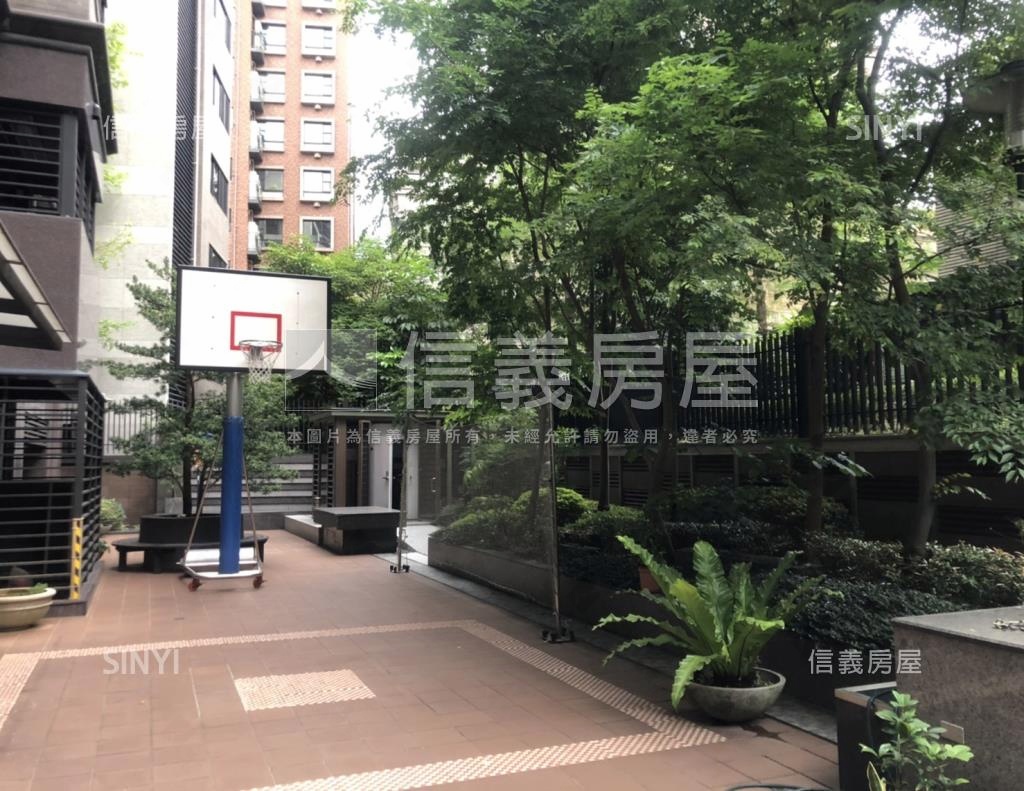 金泰馥邸社區外觀及周邊環境