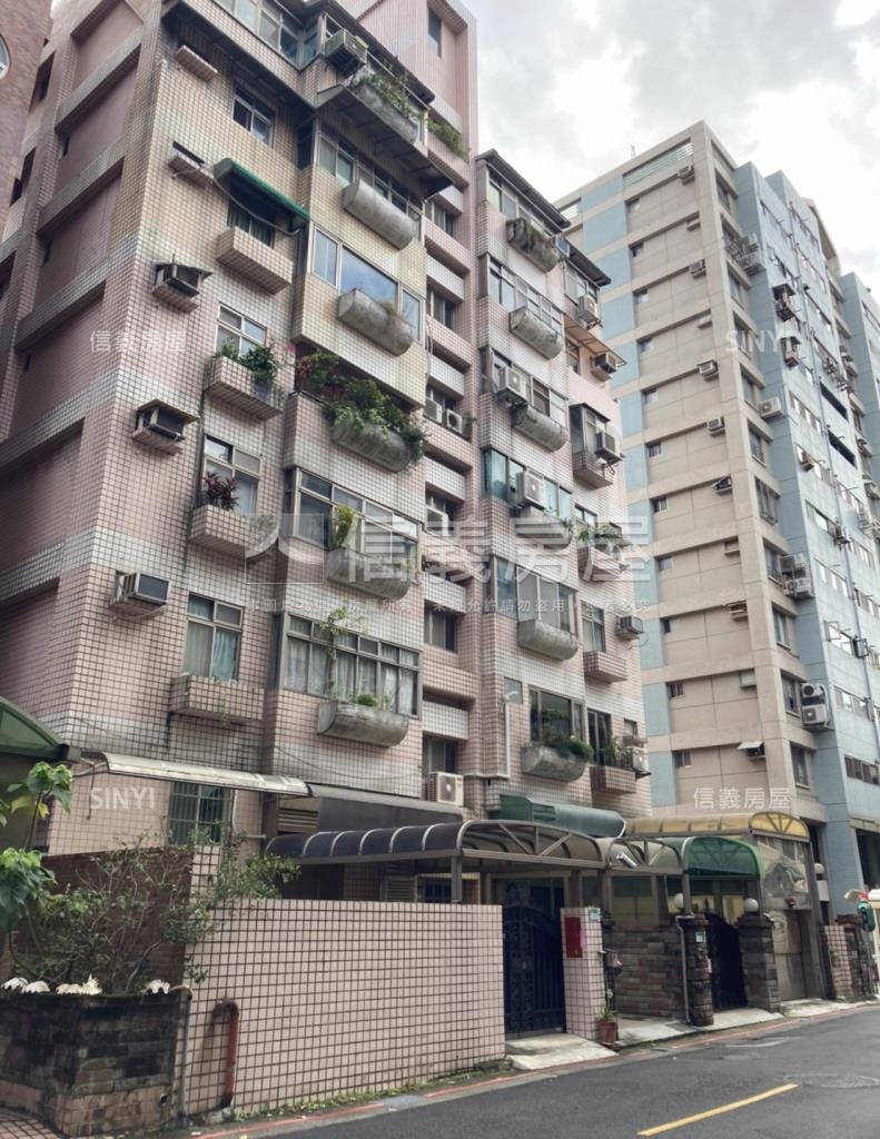 鼎座社區外觀及周邊環境