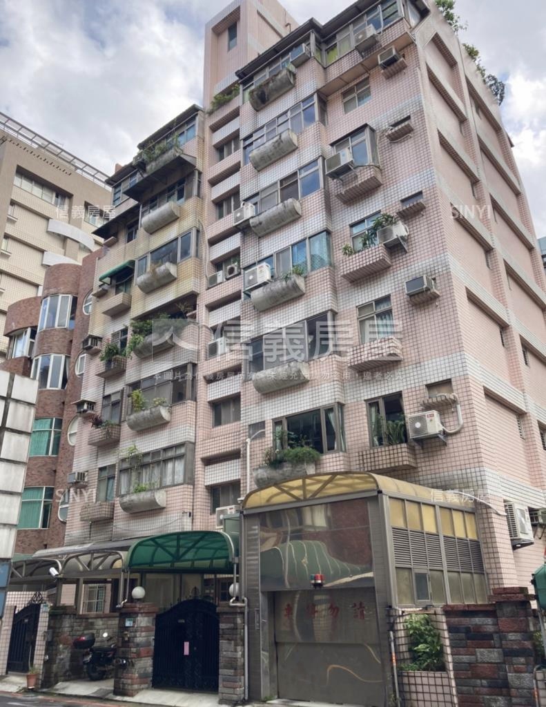 鼎座社區外觀及周邊環境
