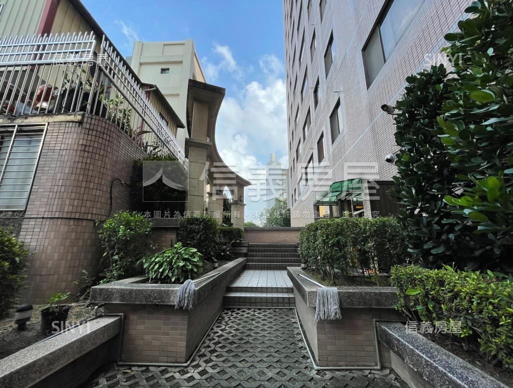 萬榮大廈社區外觀及周邊環境