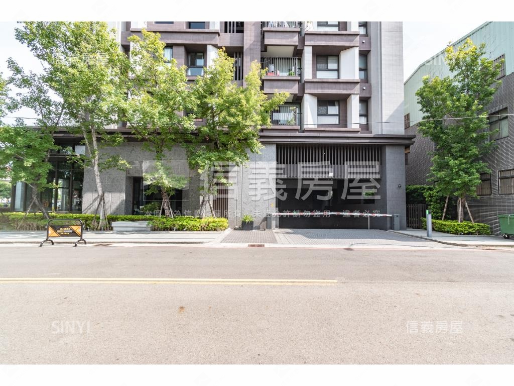 東方紐約社區外觀及周邊環境