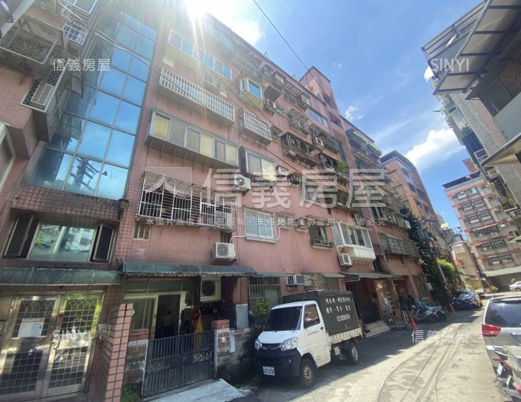 集賢居社區外觀及周邊環境