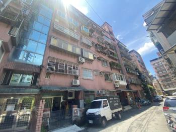集賢居