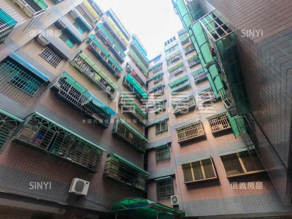 桂冠大地A社區外觀及周邊環境