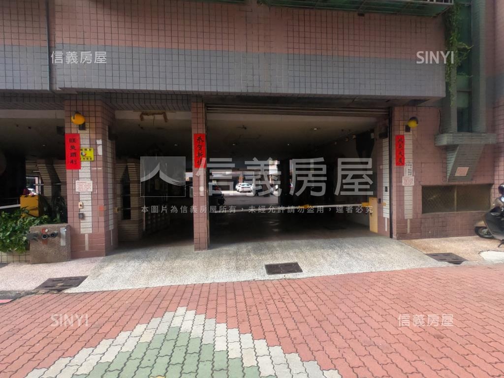 桂冠大地A社區外觀及周邊環境
