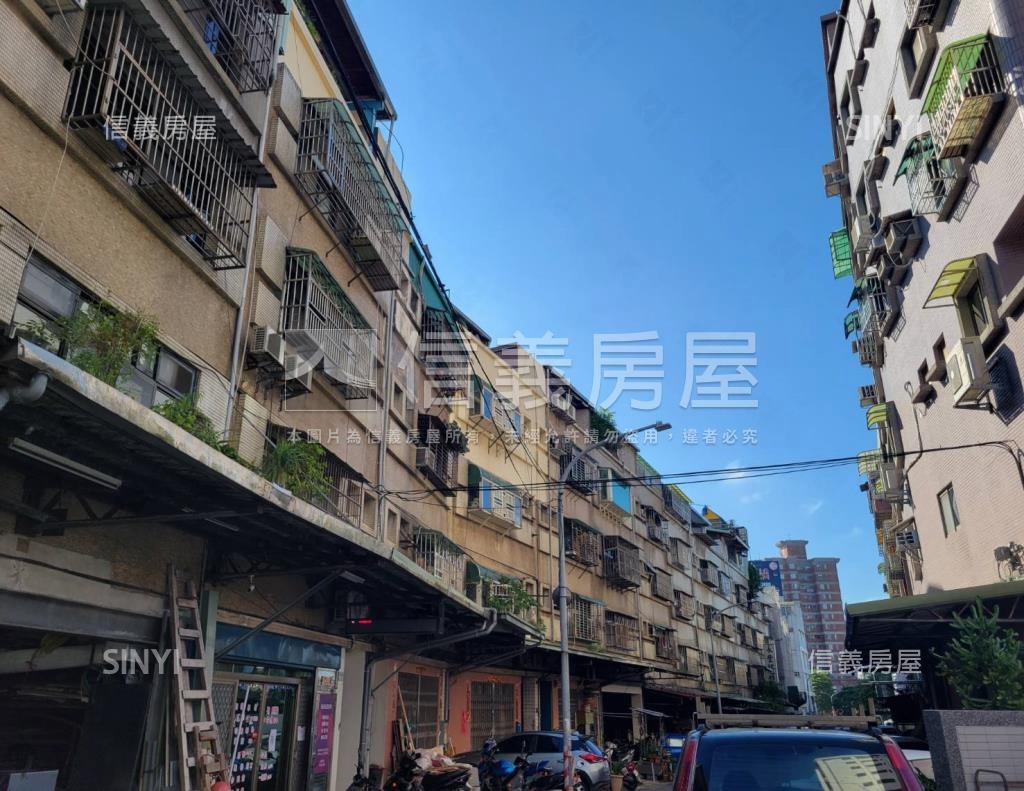 中正路4-6號公寓社區外觀及周邊環境