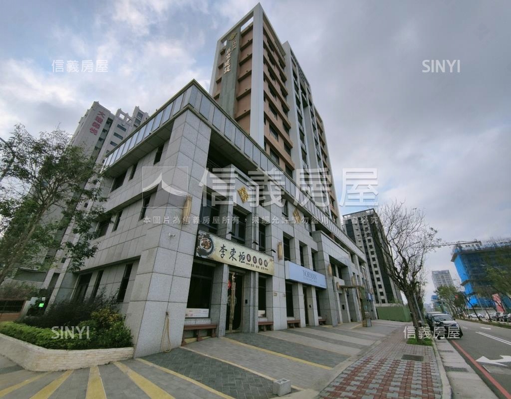 巨京No.9-皇樓景堡社區外觀及周邊環境