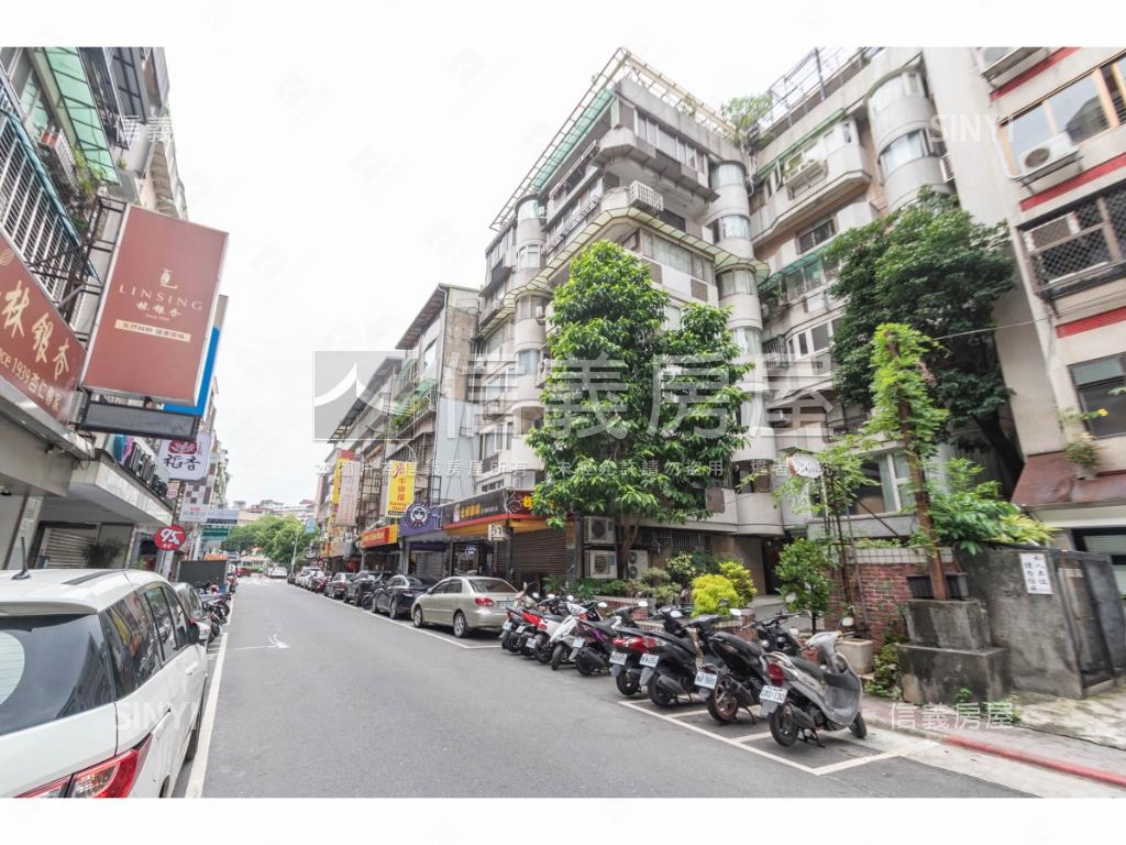 凱旋廣場社區外觀及周邊環境