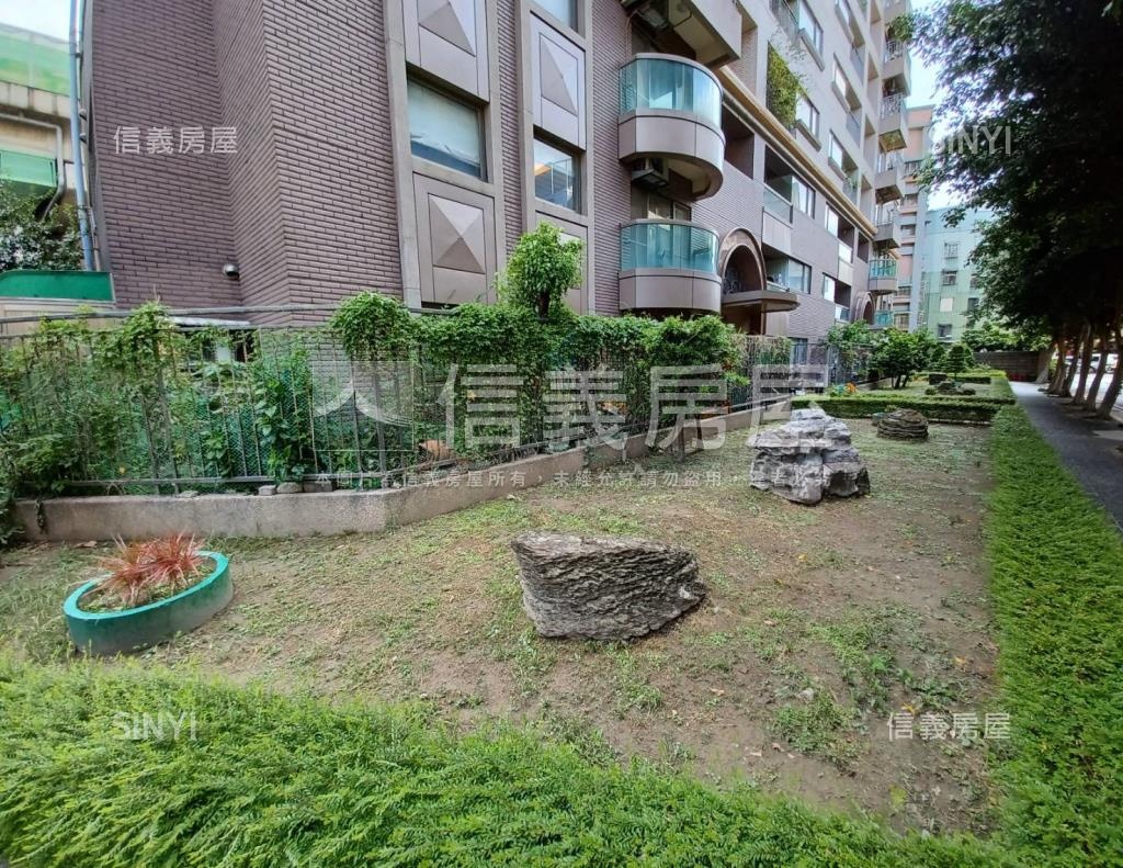 國泰麗都-C區社區外觀及周邊環境