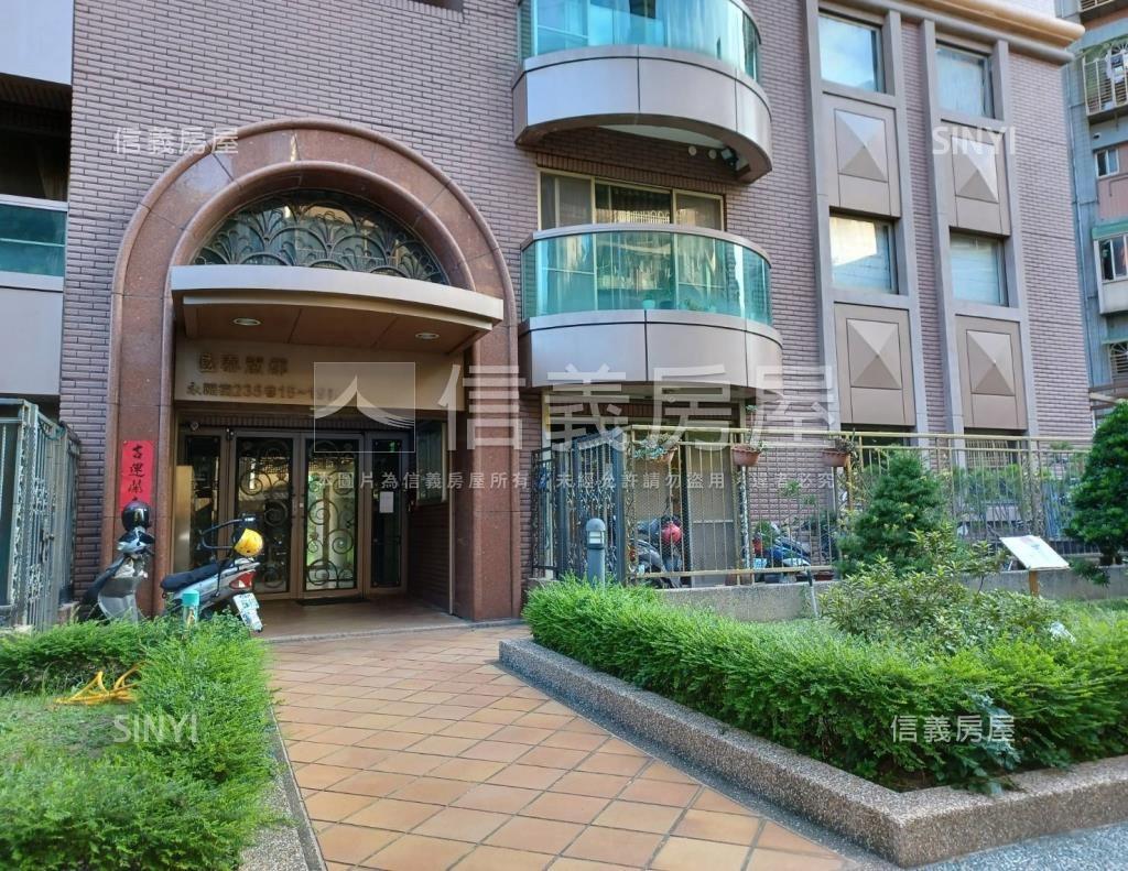 國泰麗都-C區社區外觀及周邊環境