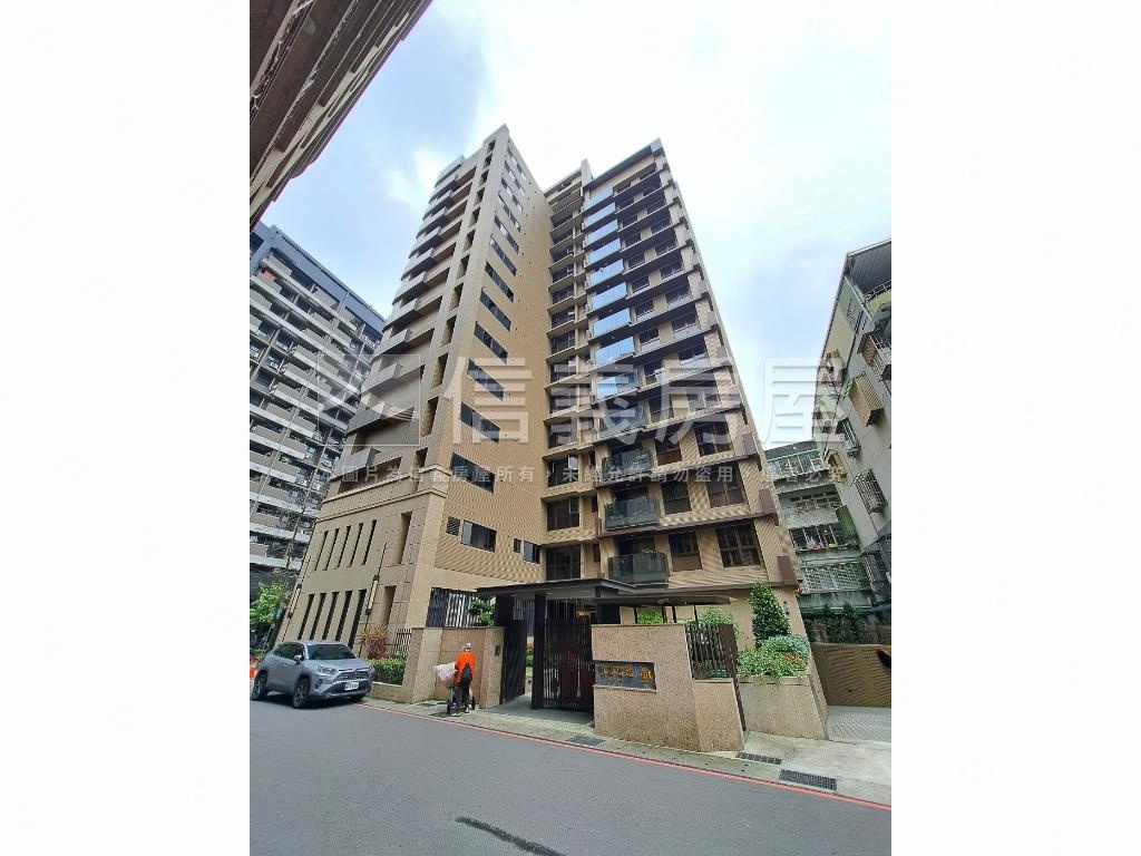 弘暉富琚社區外觀及周邊環境