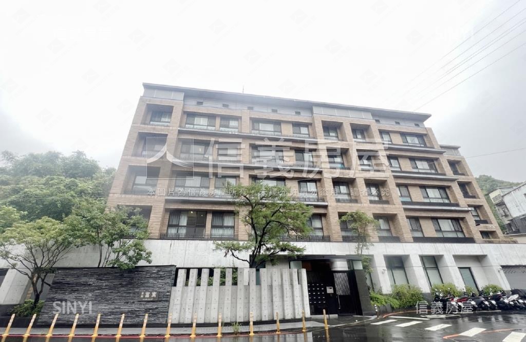 東煒富寓社區外觀及周邊環境