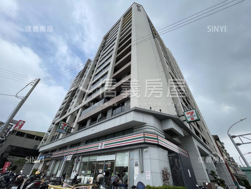 四季春社區外觀及周邊環境