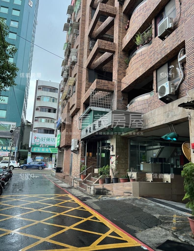 中正觀邸社區外觀及周邊環境