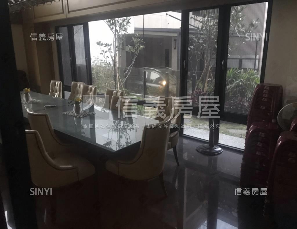 蔚藍海社區外觀及周邊環境