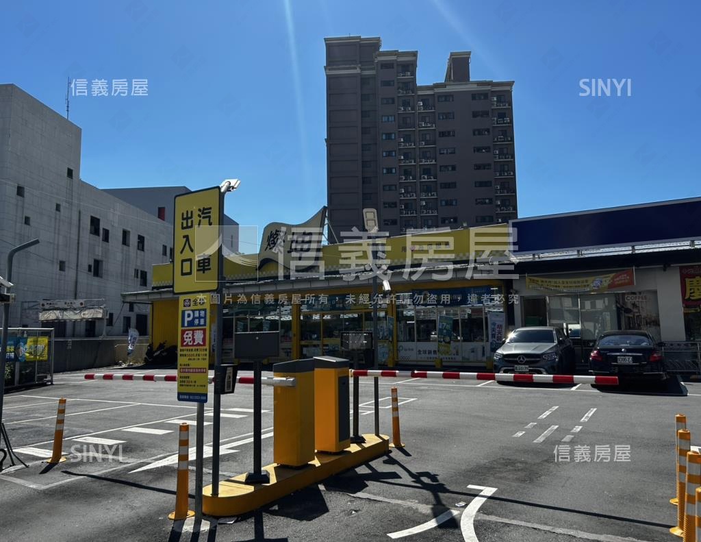 公園藝術名門社區外觀及周邊環境