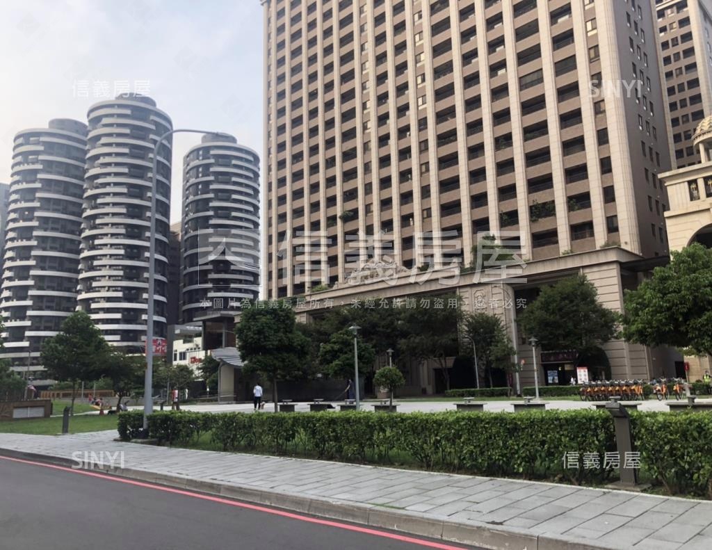 嘉璟華爾道夫社區外觀及周邊環境