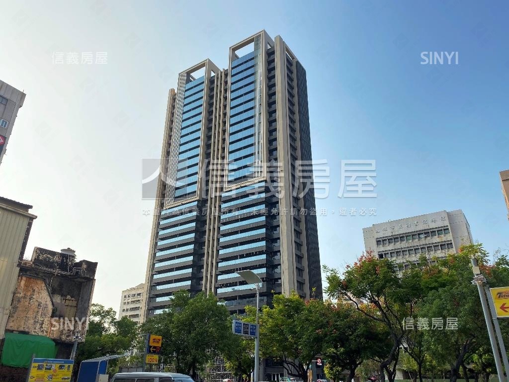 國泰O2馥建築社區外觀及周邊環境