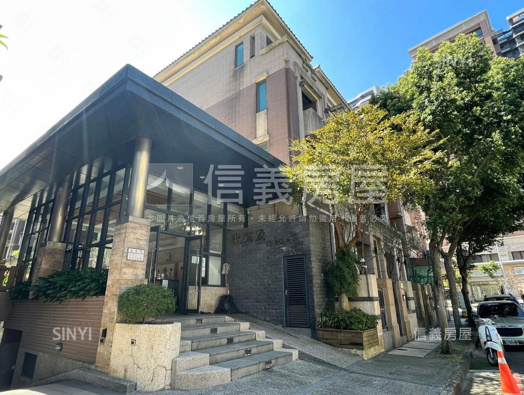 歌德堡社區外觀及周邊環境