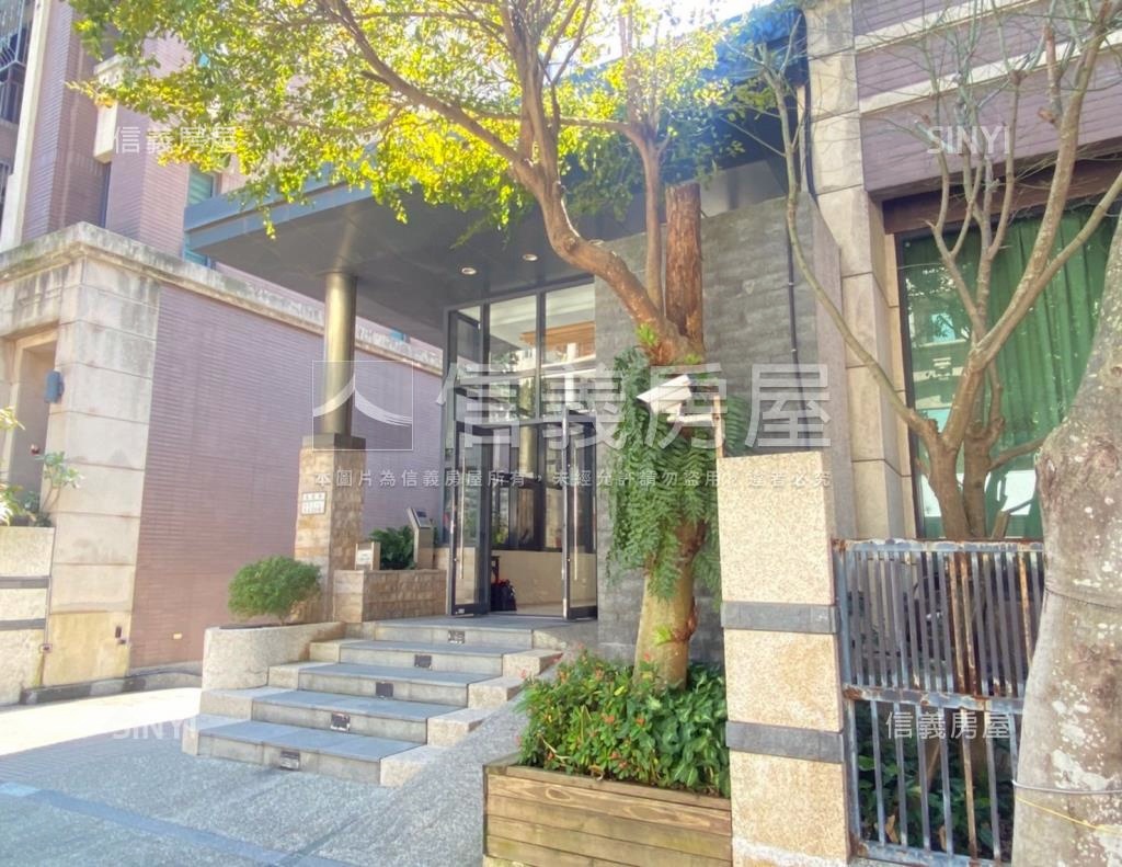 歌德堡社區外觀及周邊環境