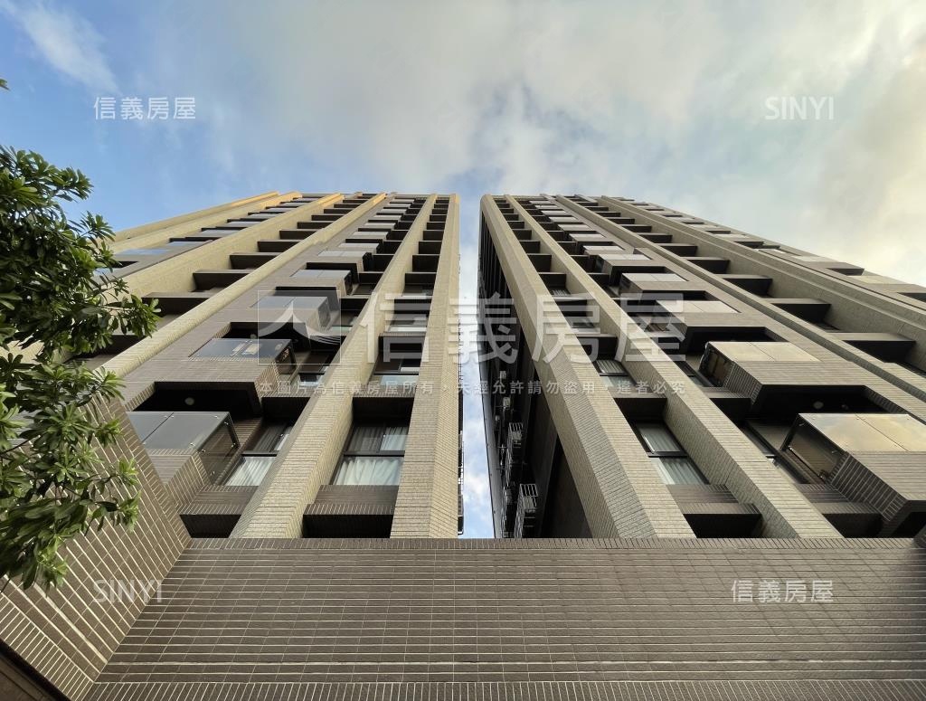 葳格博閱社區外觀及周邊環境