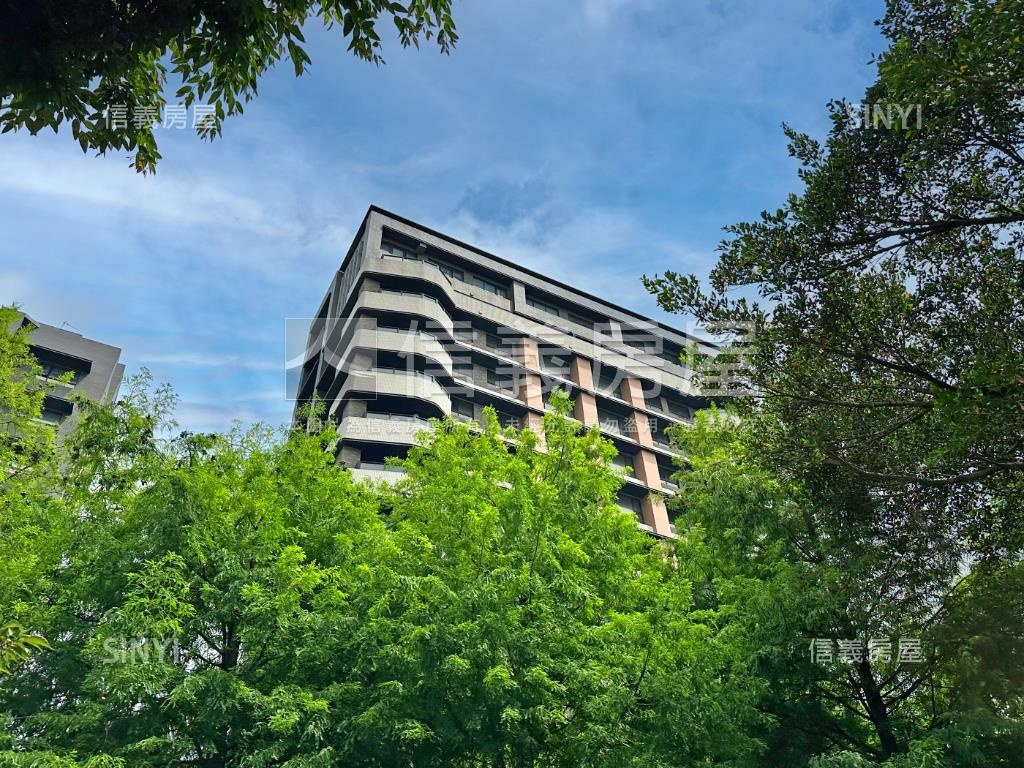 臨江賦社區外觀及周邊環境