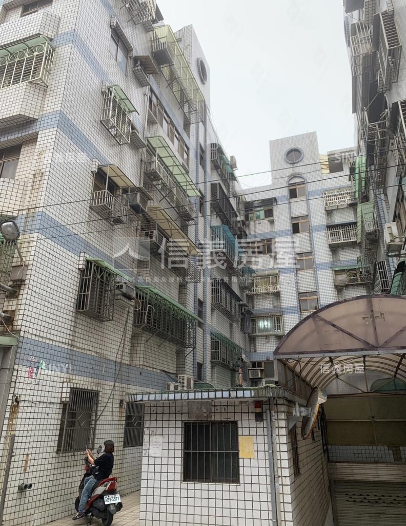 金品名園社區外觀及周邊環境