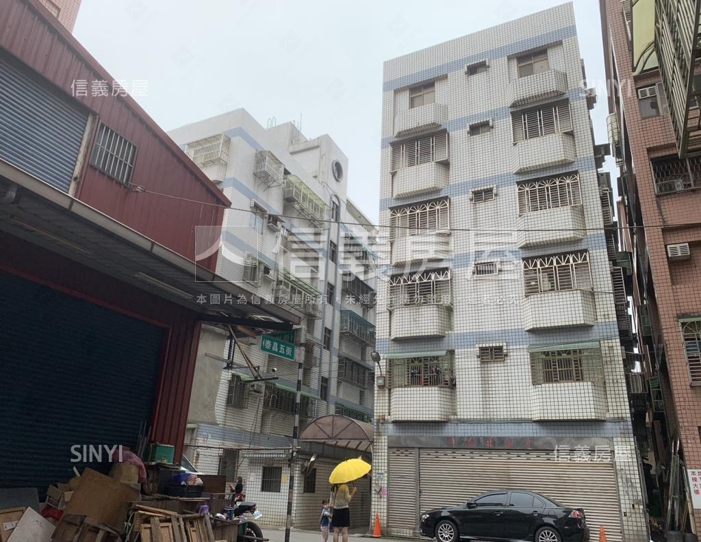 金品名園社區外觀及周邊環境