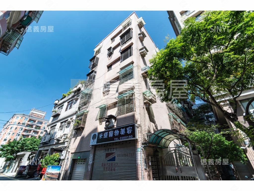 金品名園社區外觀及周邊環境