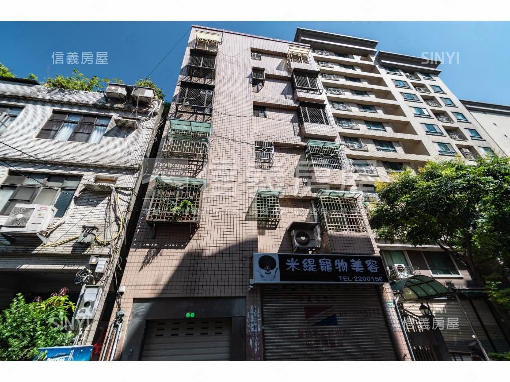 金品名園社區外觀及周邊環境