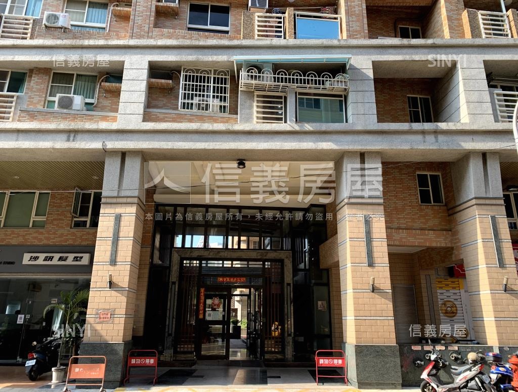 軍校錄社區外觀及周邊環境