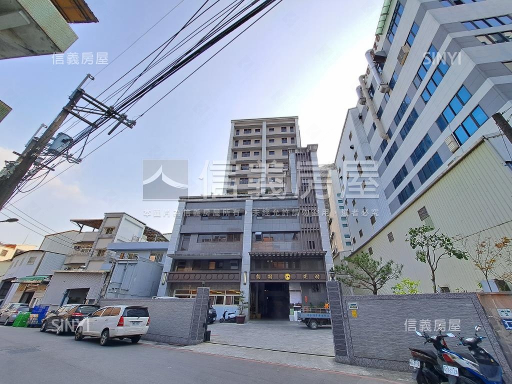 春逸宏城社區外觀及周邊環境