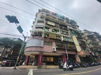 捷運滿堂彩