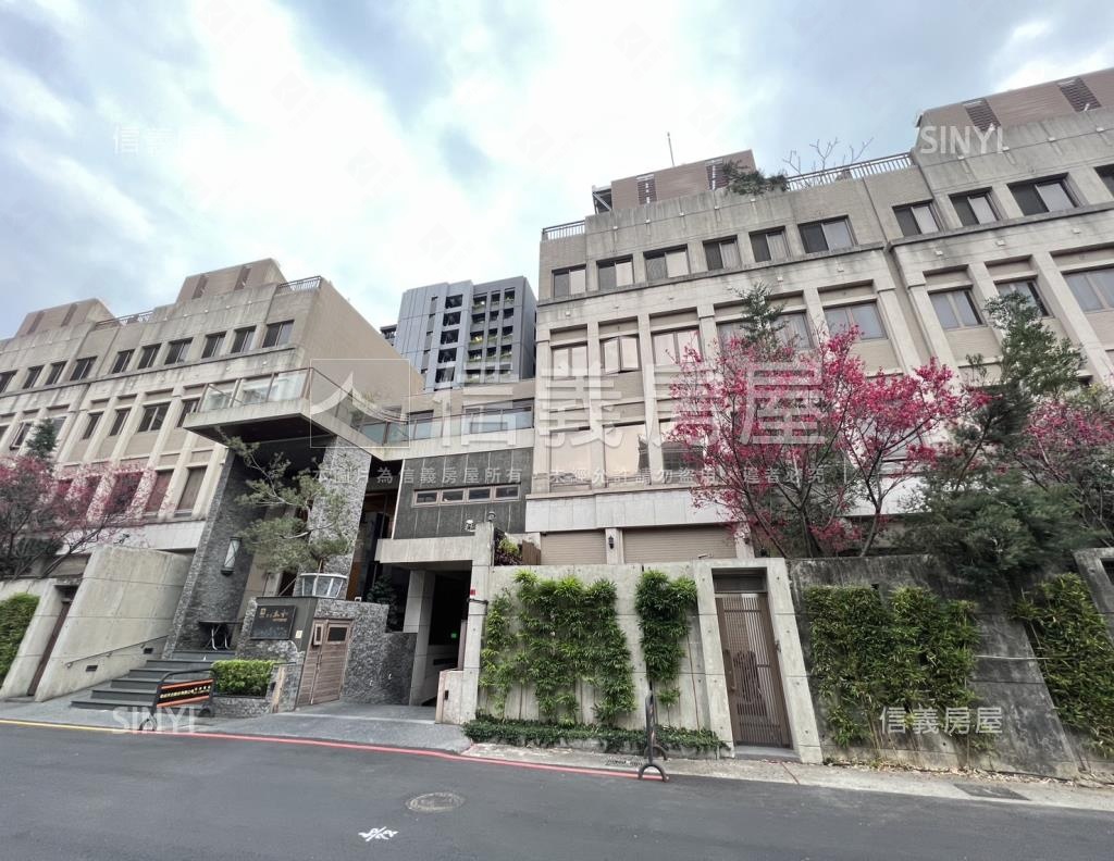 四季花園城堡社區外觀及周邊環境