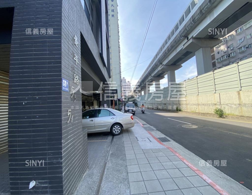 秀峰苑社區外觀及周邊環境