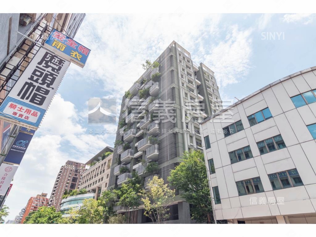麗晨山溜滴社區外觀及周邊環境